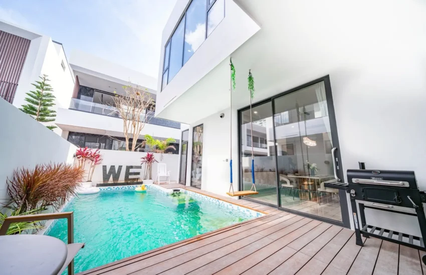 Beachfront Pool Villas 5 Beds 6 Baths Jomtien