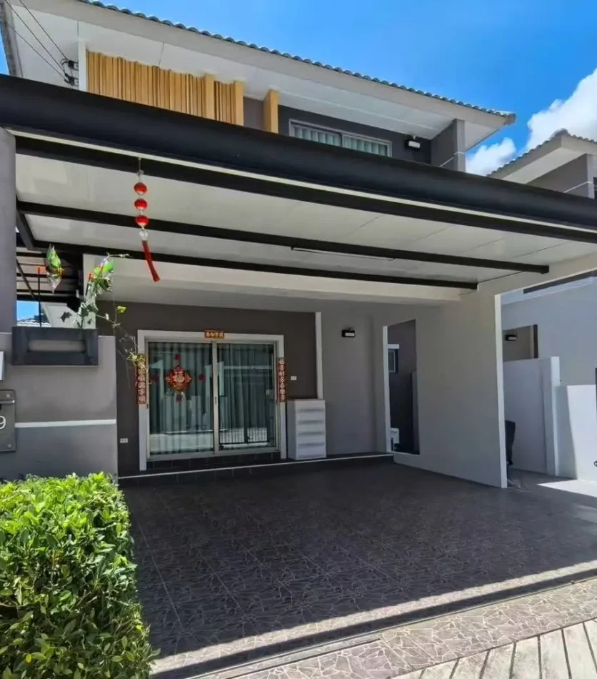 Life in The Garden 3 Beds 3 Baths Pattaya