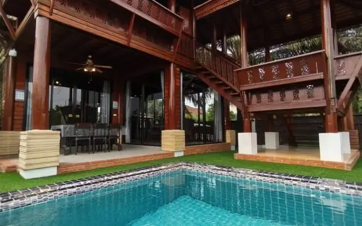 Rare Luxury Teakwood Pool Villa 3 Beds 2 Baths Pattaya