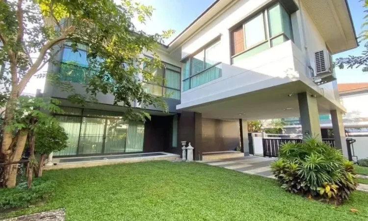 Setthasiri Krungthep Kreetha 3 Beds 4 Baths Bangkok