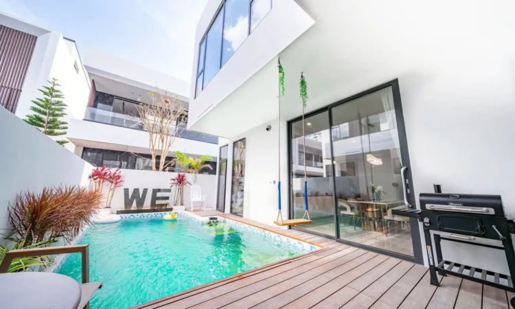 pool villa