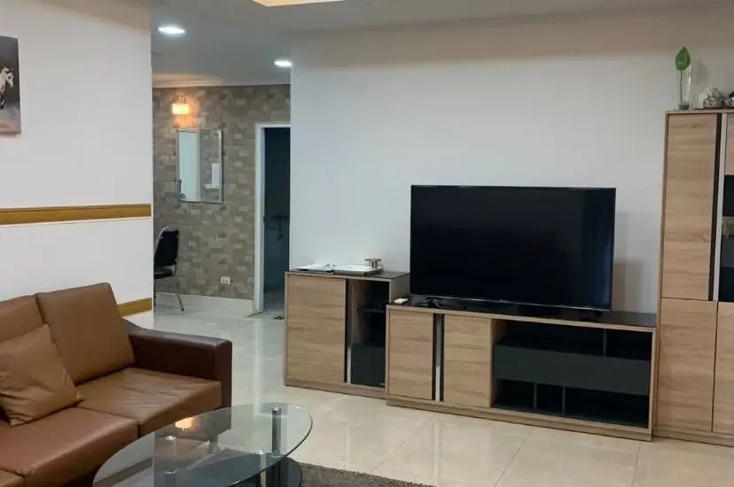 Park Ploenchit Tower 2 Bed 1 Bath Bangkok